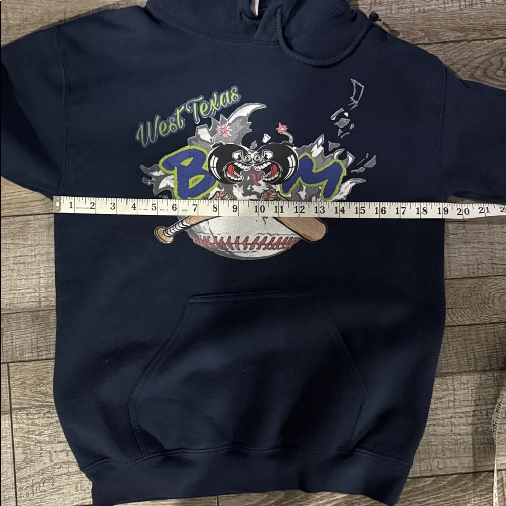 Gildan comfortable hoodie